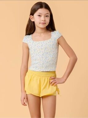 Blogilates Girls' Mommy & Me Princess Cap
Sleeve T-Shirt 14